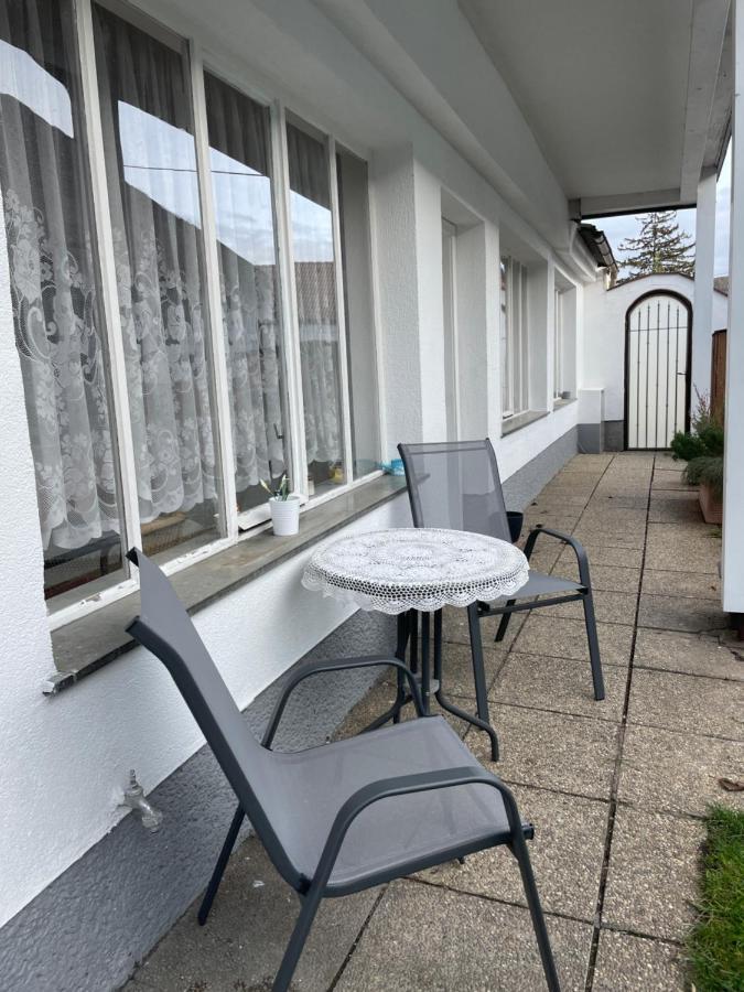 Cheap Outlet Center Apartment With Pool Parndorf Eksteriør billede